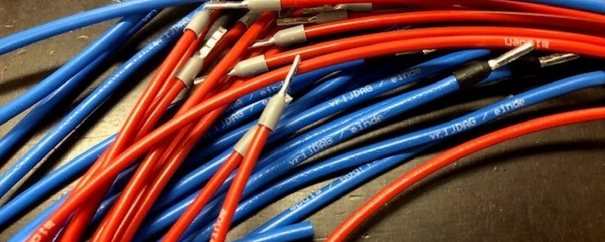 Nieuwe hightech machine voor Fancom schakelkastenassemblage